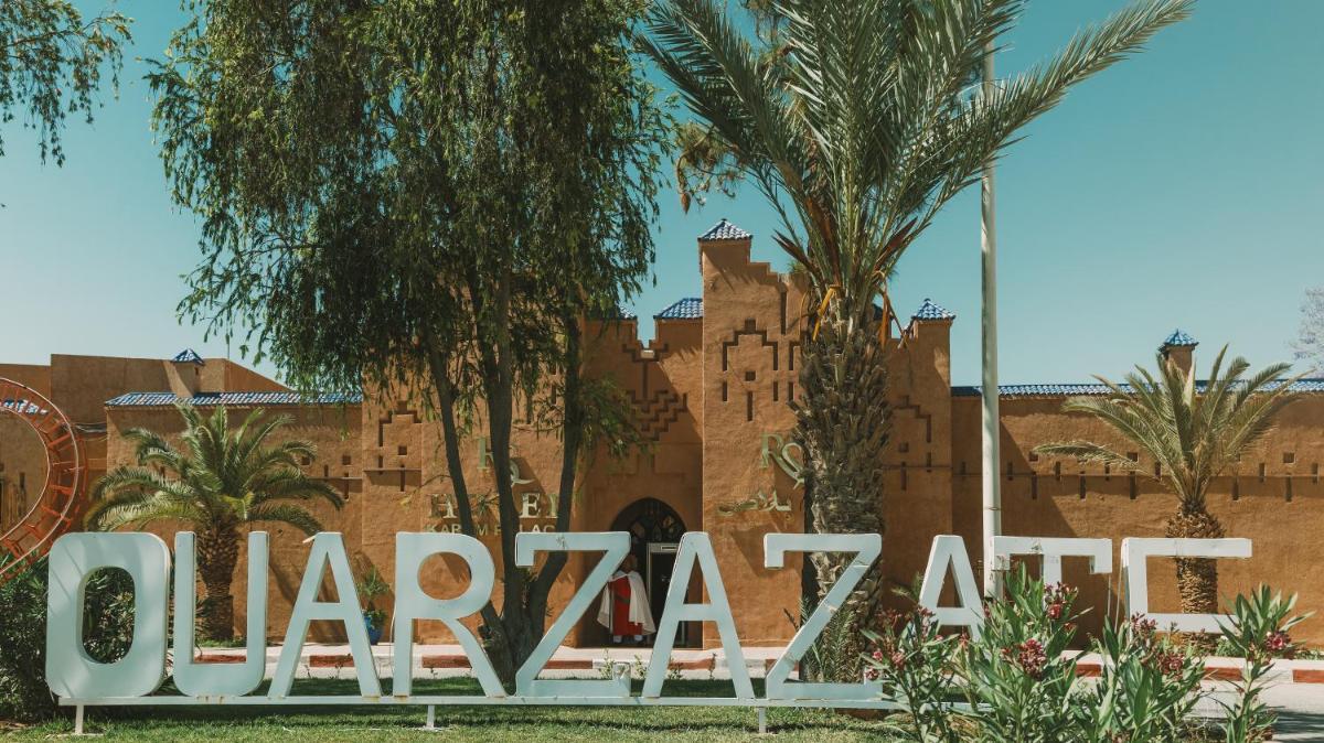 RS Hotel Karam Palace - Housity