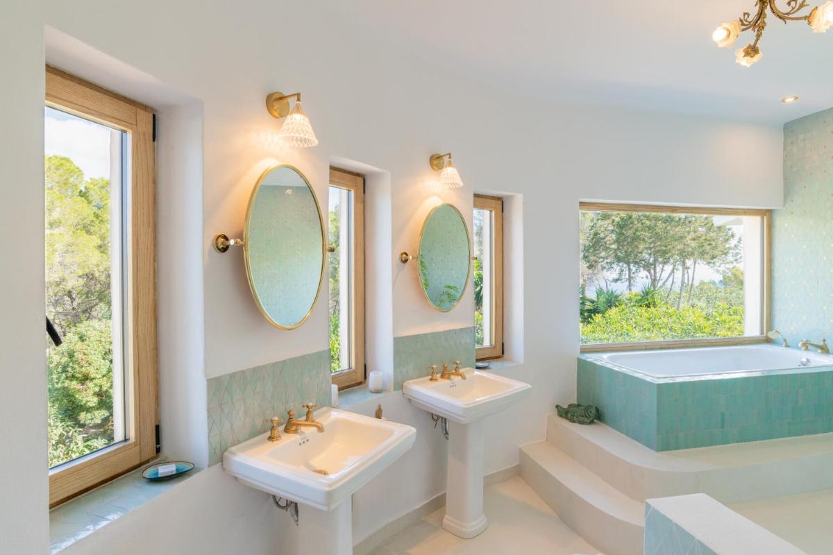 Un baño de Agroturismo Can Talaias San CArlos