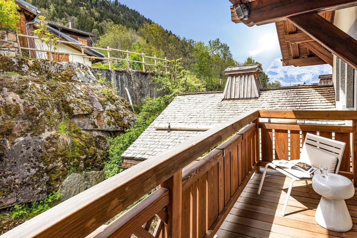 Vue générale sur la montagne ou vue sur la montagne depuis l'hôtel
