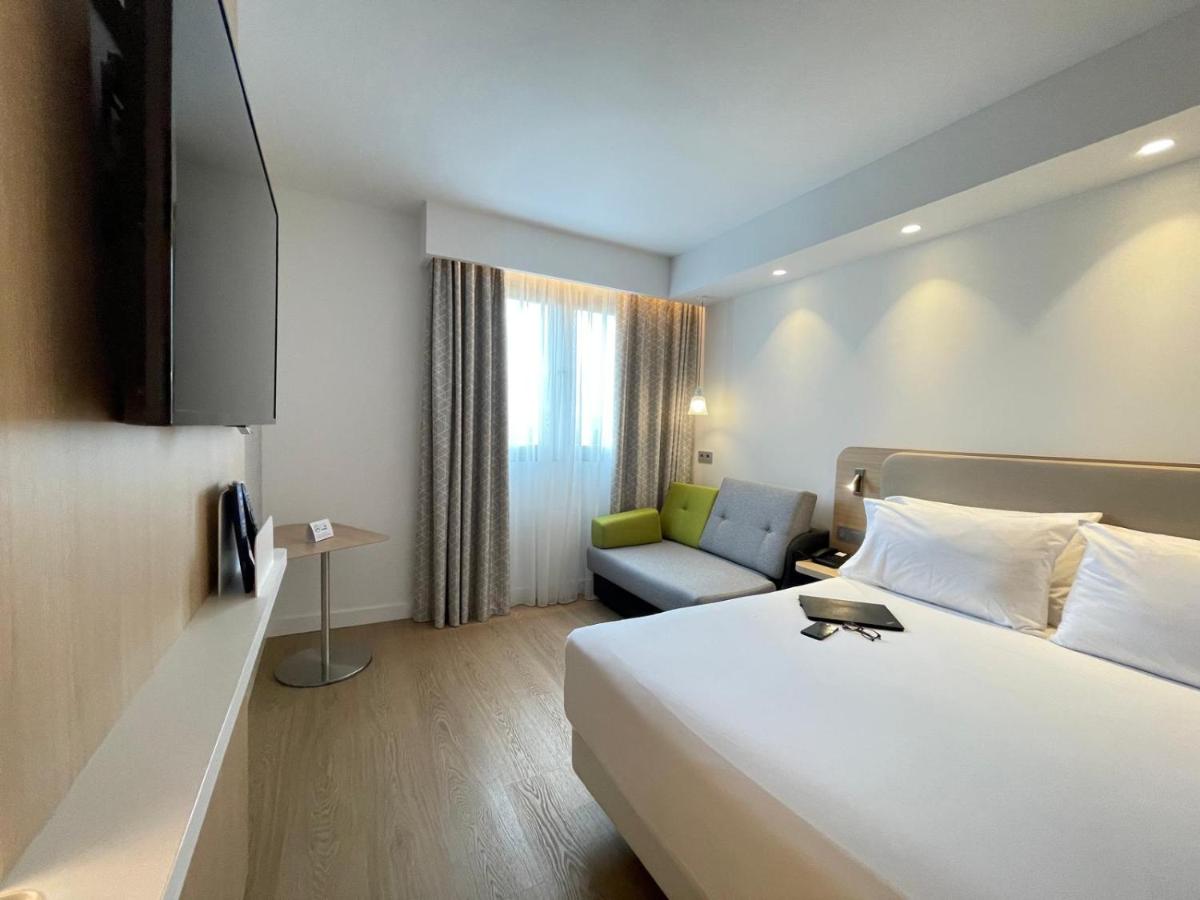 Hotel Logroño - Housity