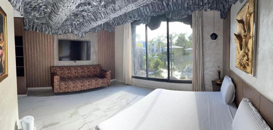 Oasis Serenity - Housity