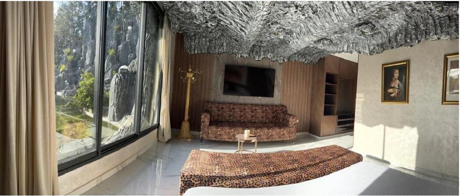 Oasis Serenity - Housity