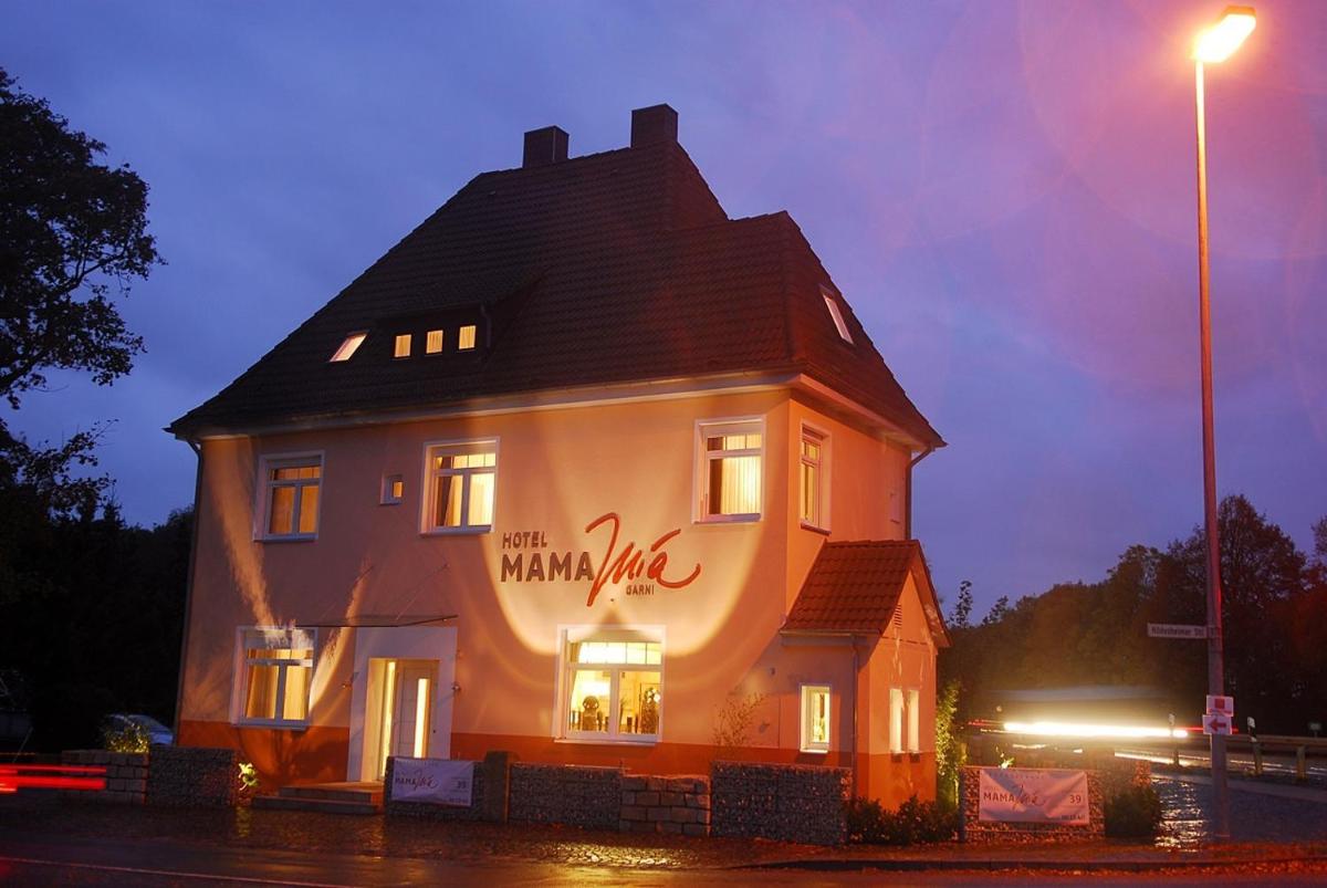 Adam Hotel - Housity