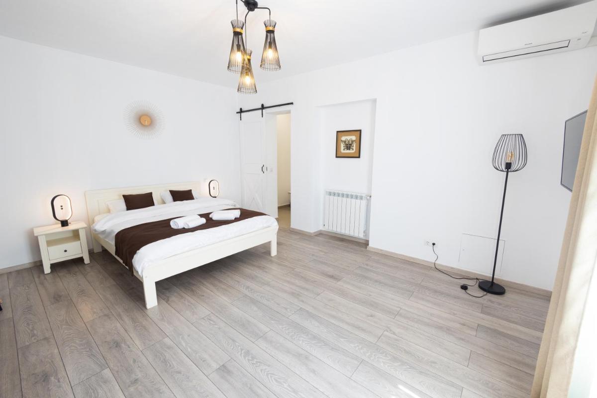 Mani Studio - Hizvo