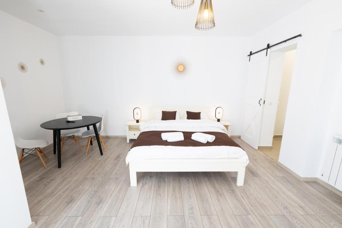 Mani Studio - Hizvo