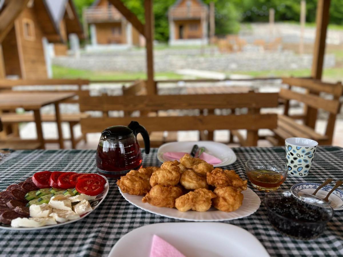 Wooden houses Bojovic - Housity