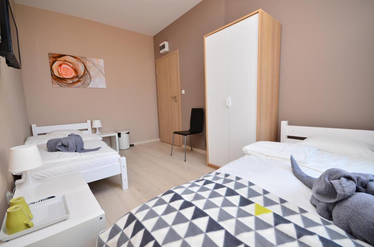 G'HOSTEL - Housity