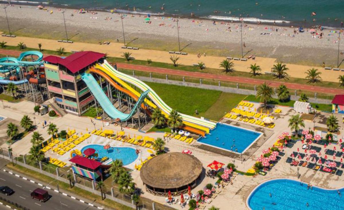 White Sail Apartments - Housity