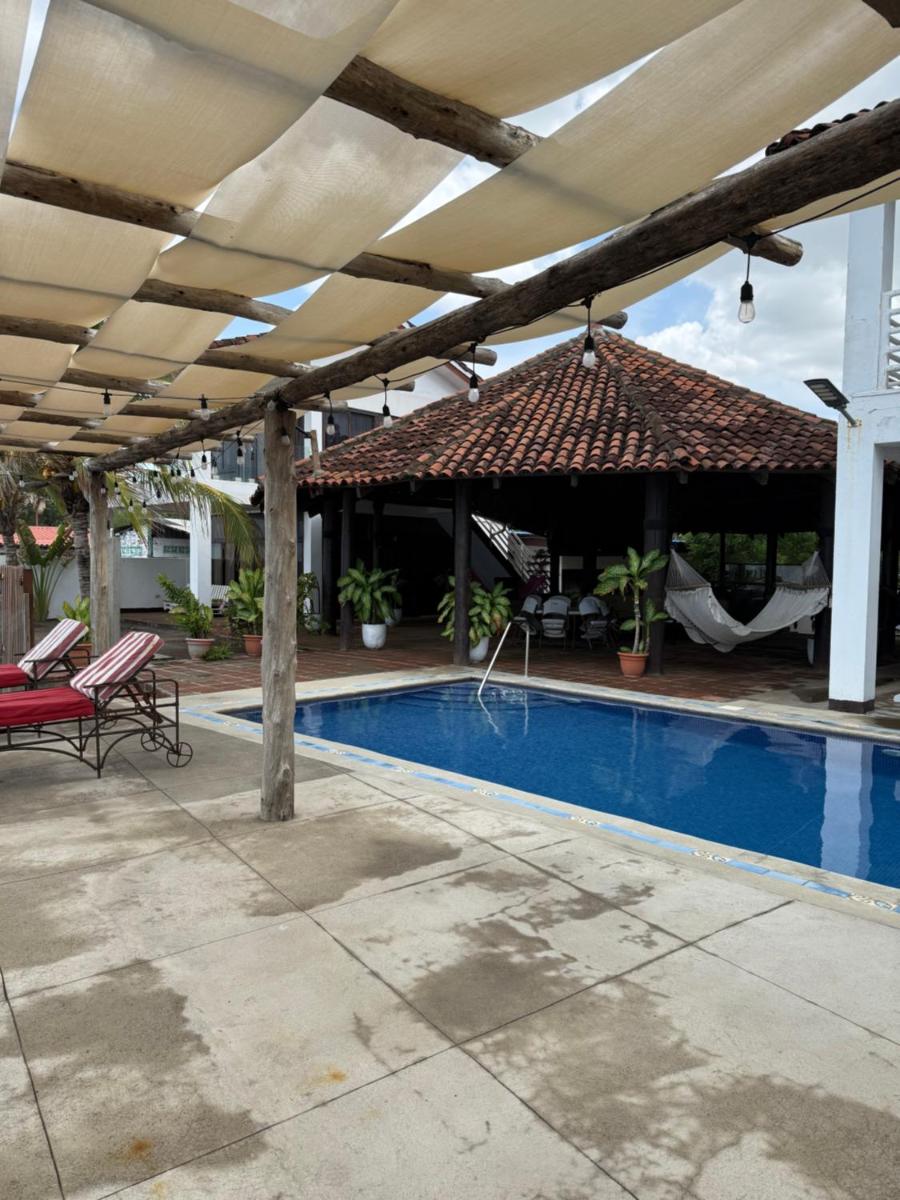 Miramar Beach House - Housity