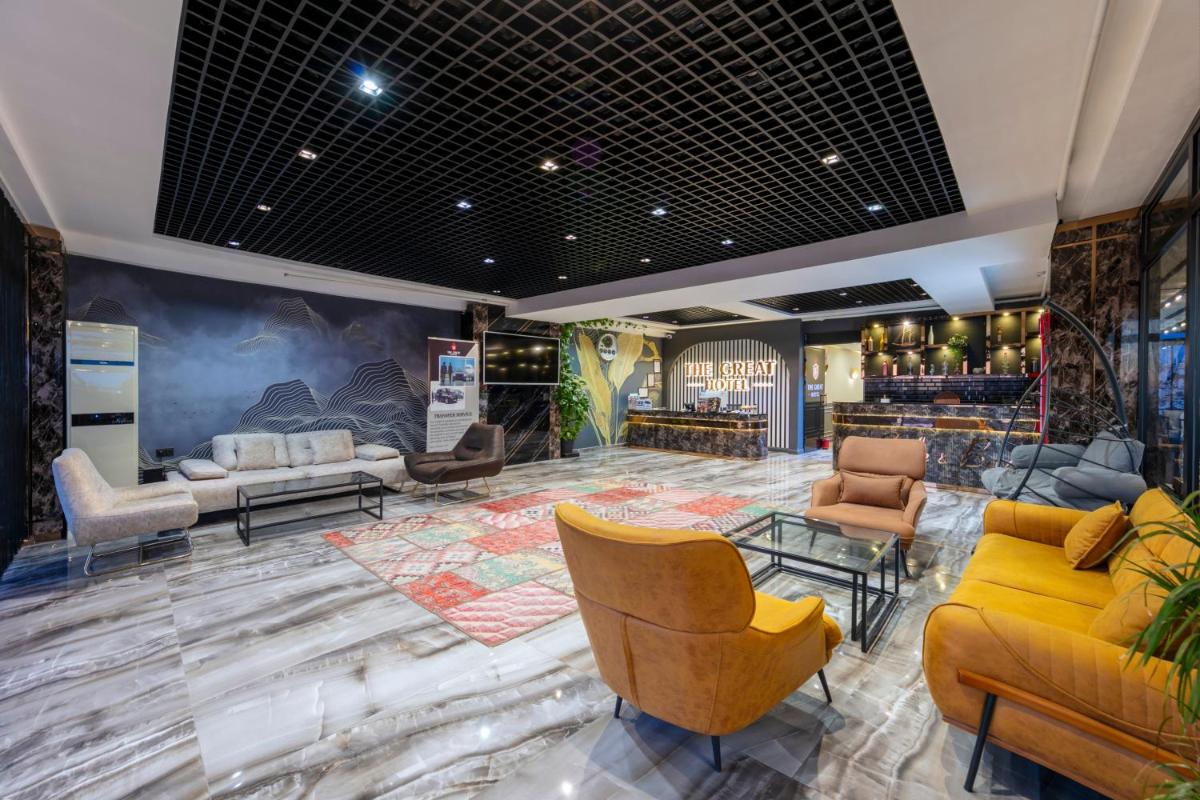 The Great Airport Hotel - Housity