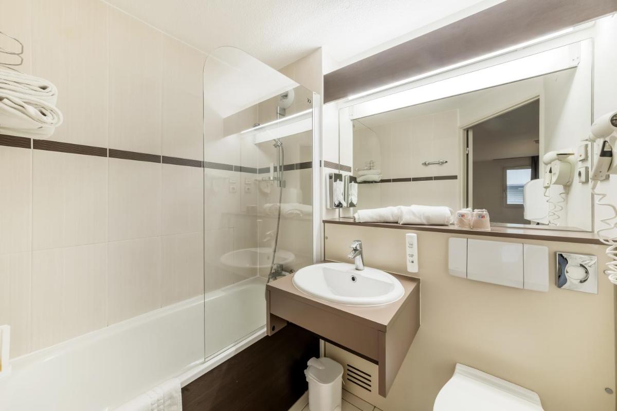 Comfort Hotel Orleans Saran - Housity