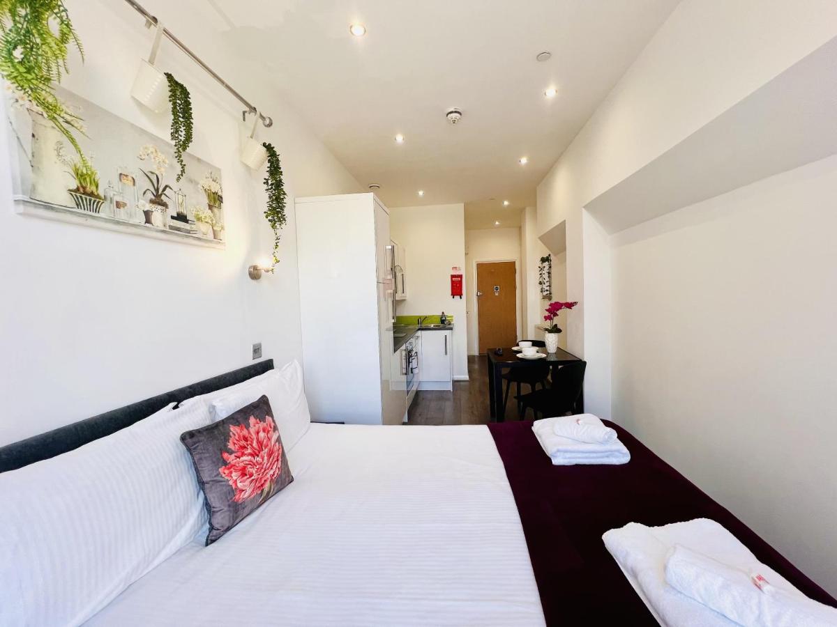 Fox House Studios, City centre Aparthotel - Hizvo