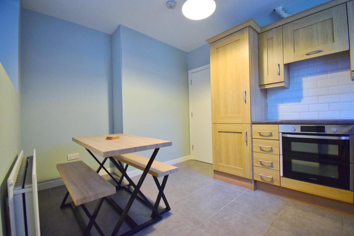 Lovely 2 Bedroom Apartment in Omagh Town Centre - Housity