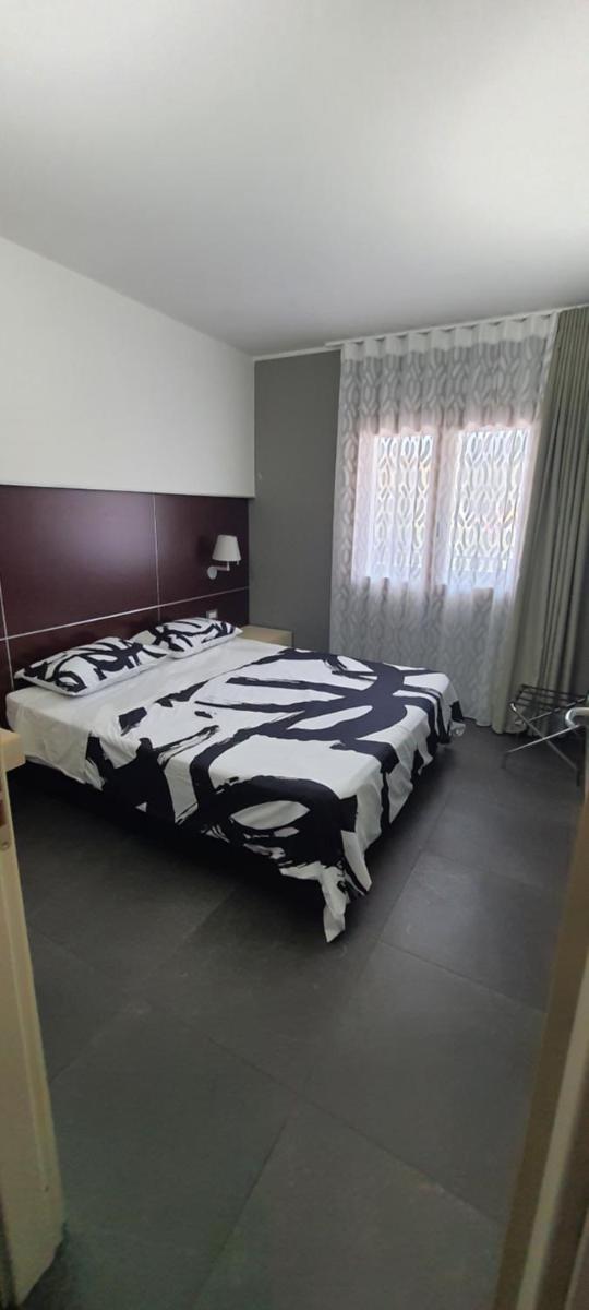 CRI'S & YOU guest room - Housity