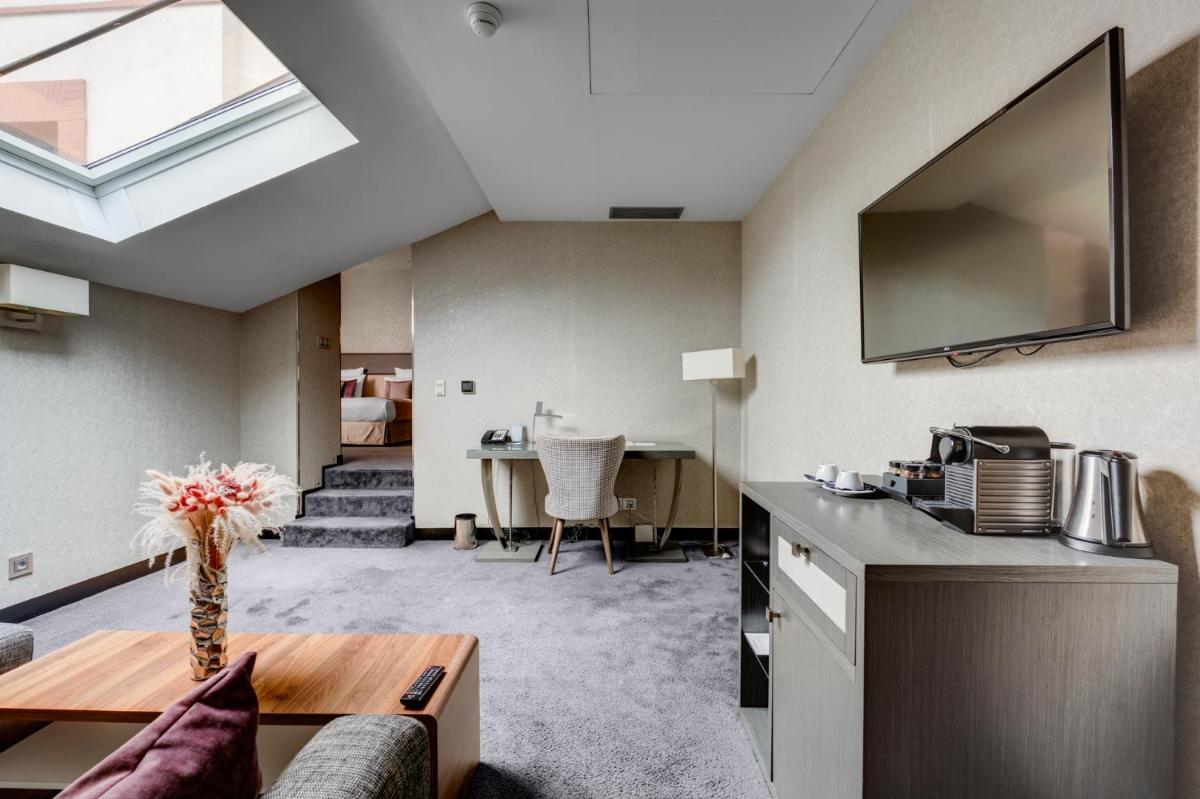 Cuisine ou kitchenette dans l'établissement La Cour des Consuls Hotel & Spa Toulouse - MGallery Collection
