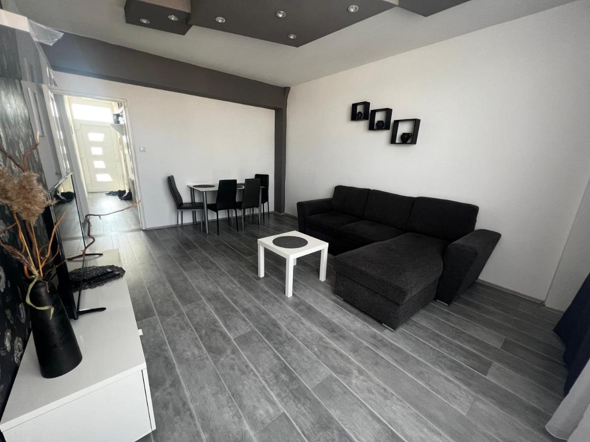 Dave Apartman - Housity