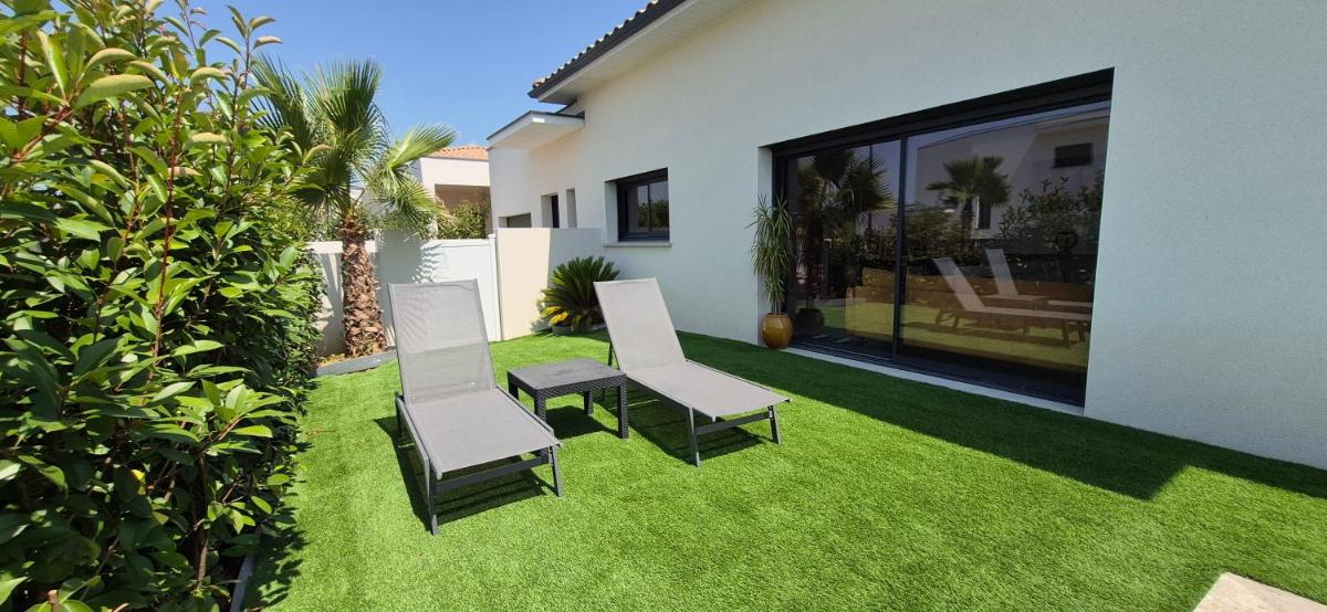 Villa REVA ,8 couchages, piscine entre terre et mer - Housity