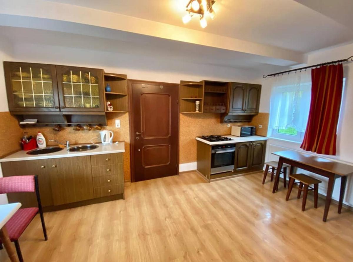 Domek letniskowy Zagroda Starzyka - Housity