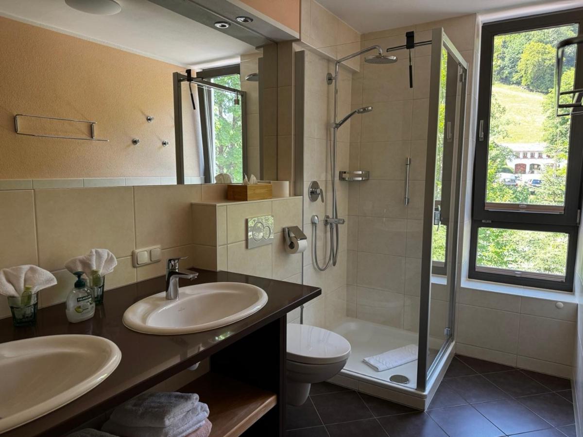Ein Badezimmer in der Unterkunft Alpenglühn Apartments - Adult Only