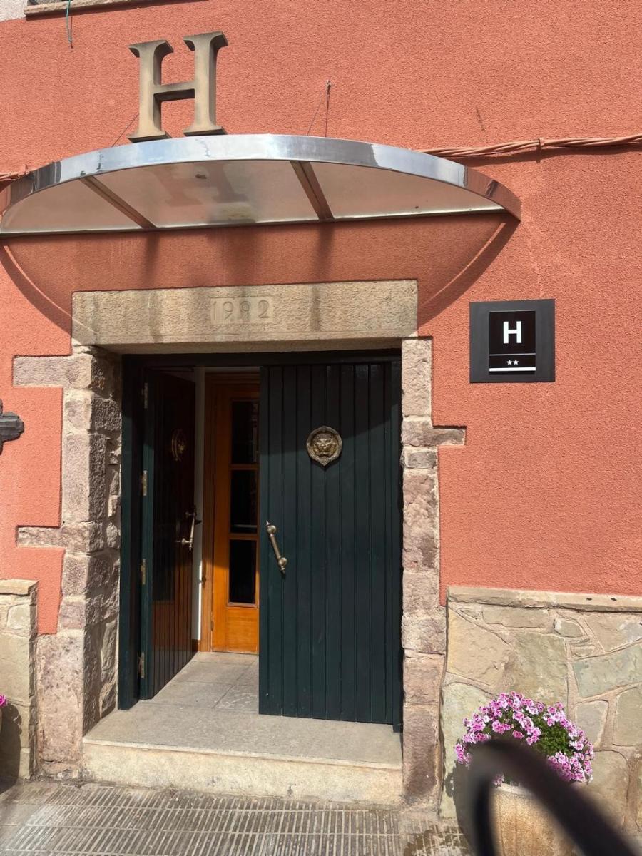 Hotel La Sagrera - Housity