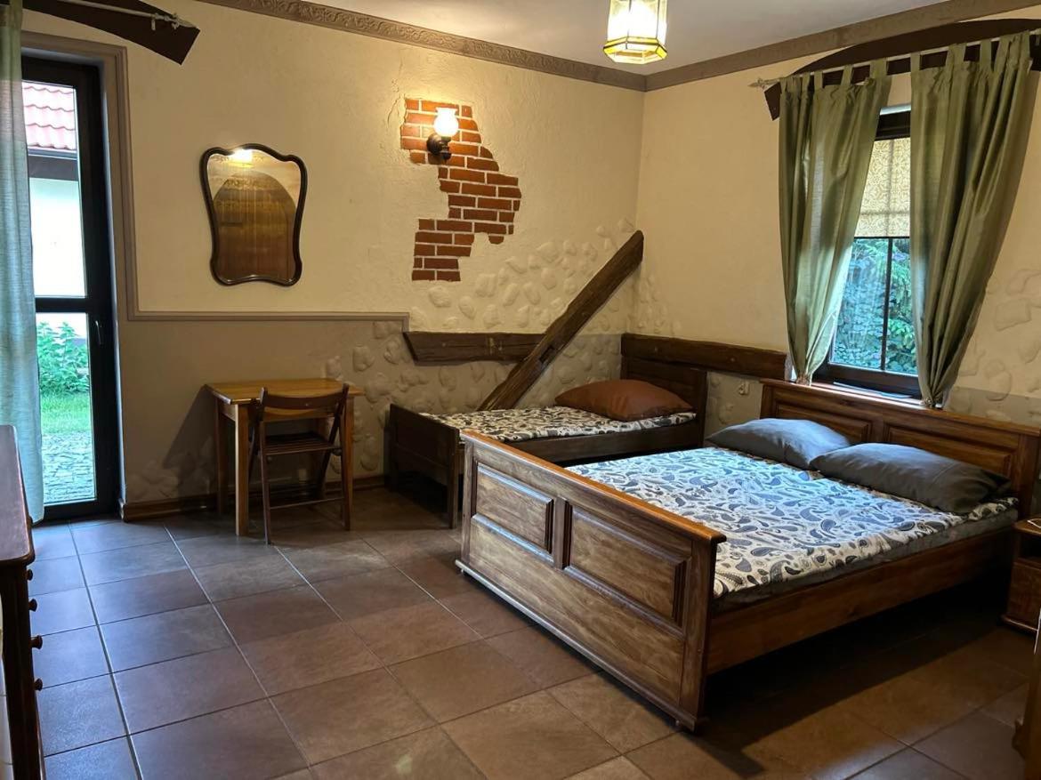 Pokoje i domki Saraceńska Chata - Housity