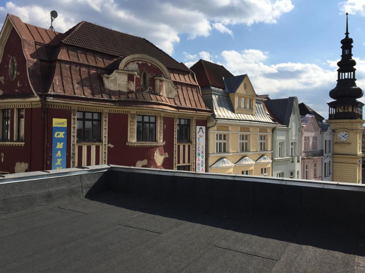 Studio Ostrava - Masarykovo náměstí - Housity