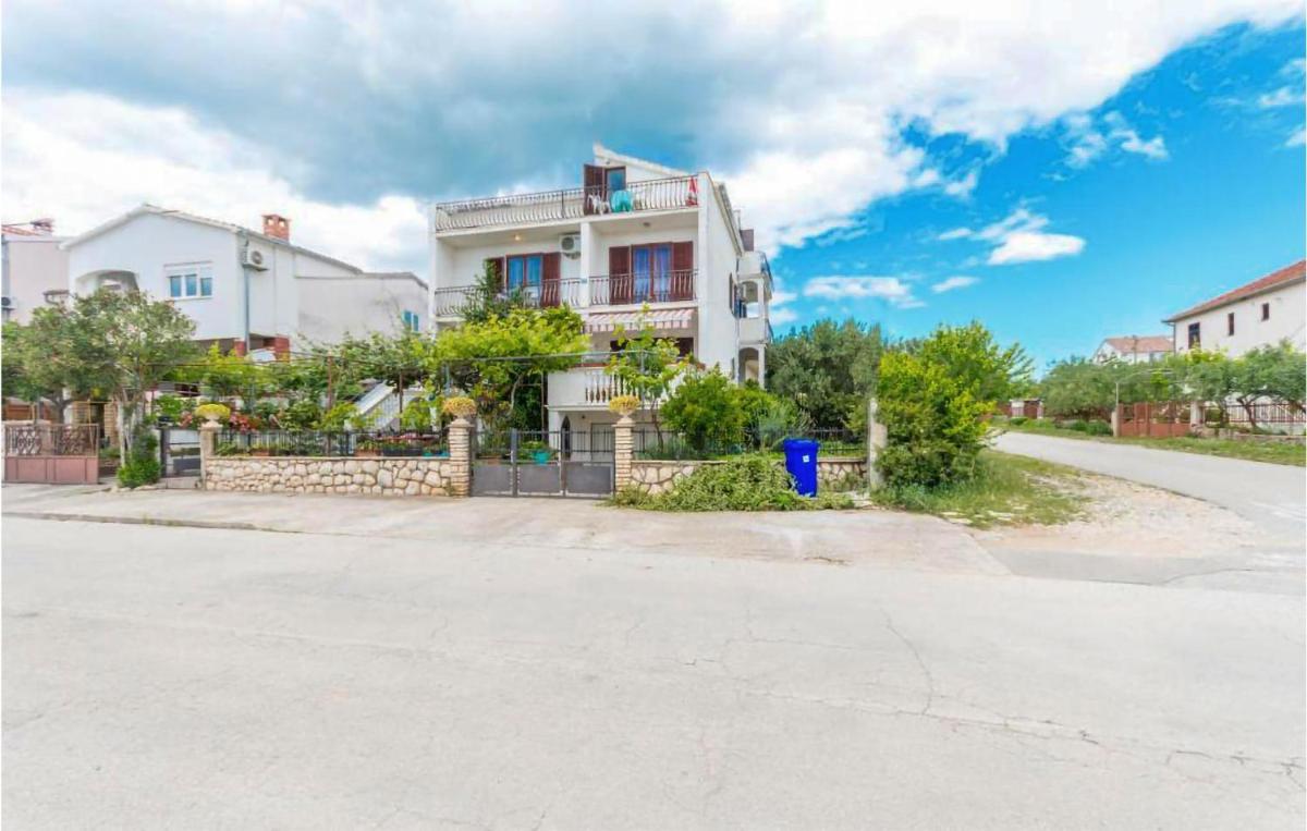 Gorgeous Apartment In Biograd Na Moru With Wi-Fi - Housity