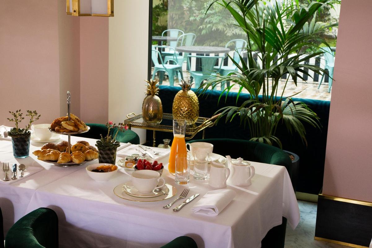 Nourriture dans l'hôtel ou à proximité