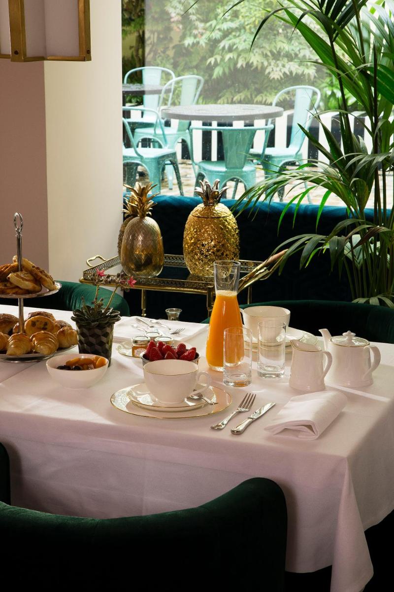 Nourriture dans l'hôtel ou à proximité