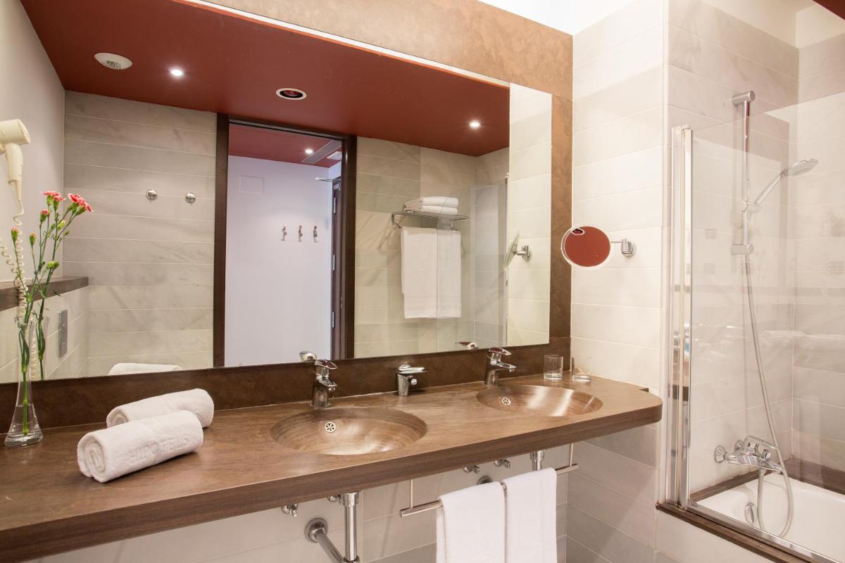 Un baño de Hipotels Gran Conil