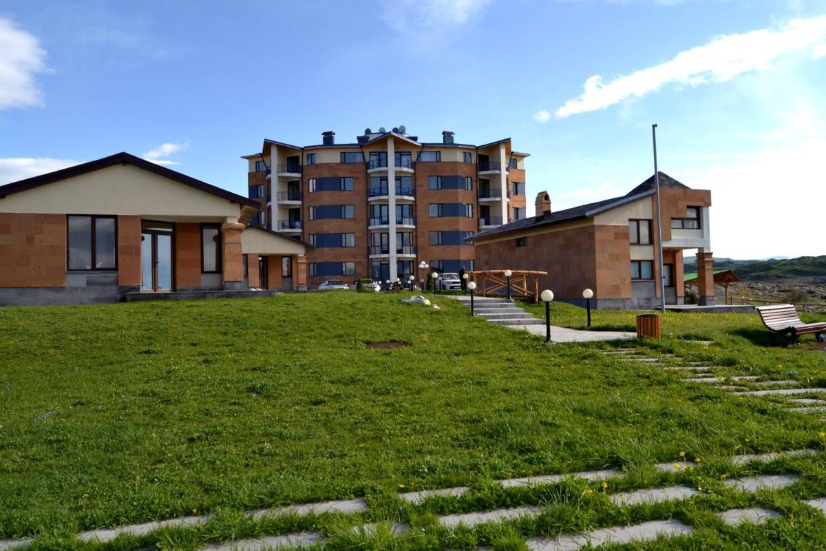 Tsovasar Family Rest Complex - Housity