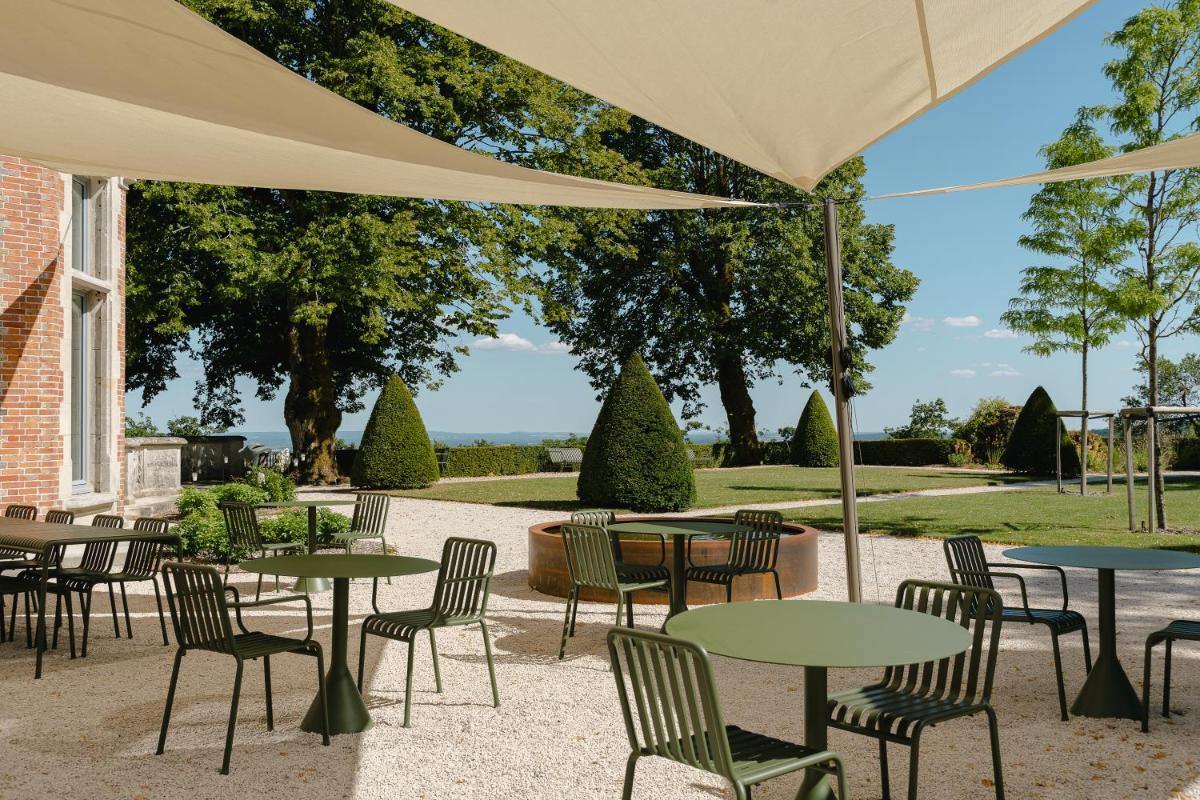 Restaurant ou autre lieu de restauration dans l'établissement Les Hauts de Sancerre