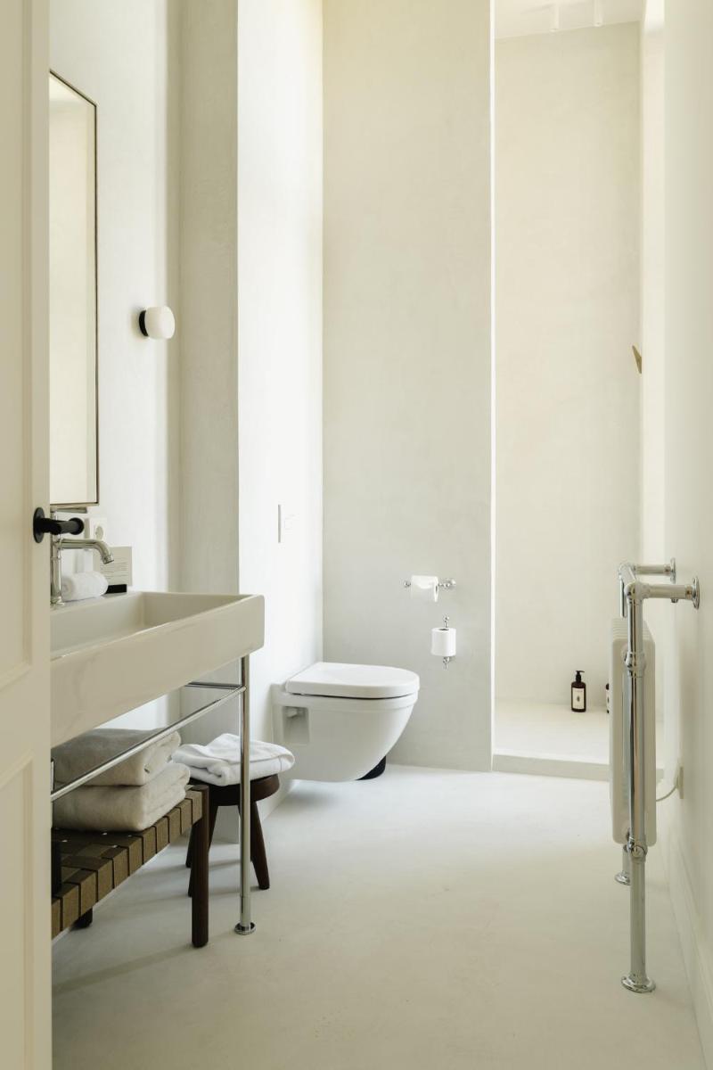 Salle de bains dans l'établissement Les Hauts de Sancerre