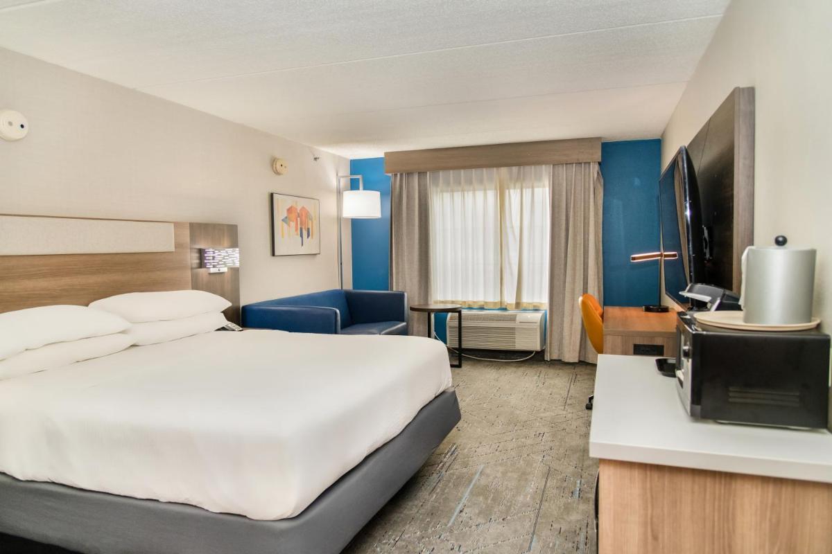 Holiday Inn Express Hotel & Suites Pittsburgh-South Side by IHG - Housity