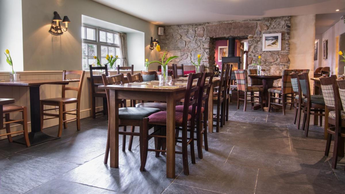 Loch Ness Inn - Housity