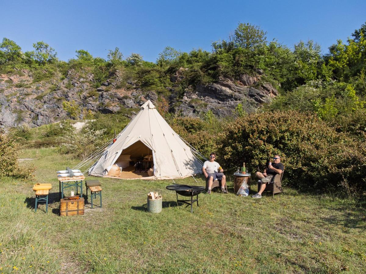 Stones and Stars Boutique Glamping in Radford Quarry - Housity