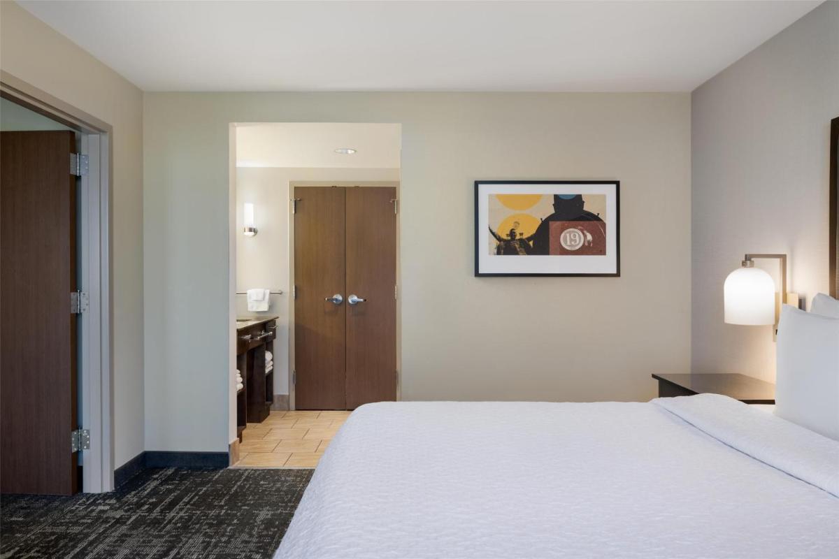 Homewood Suites by Hilton Ankeny - Housity