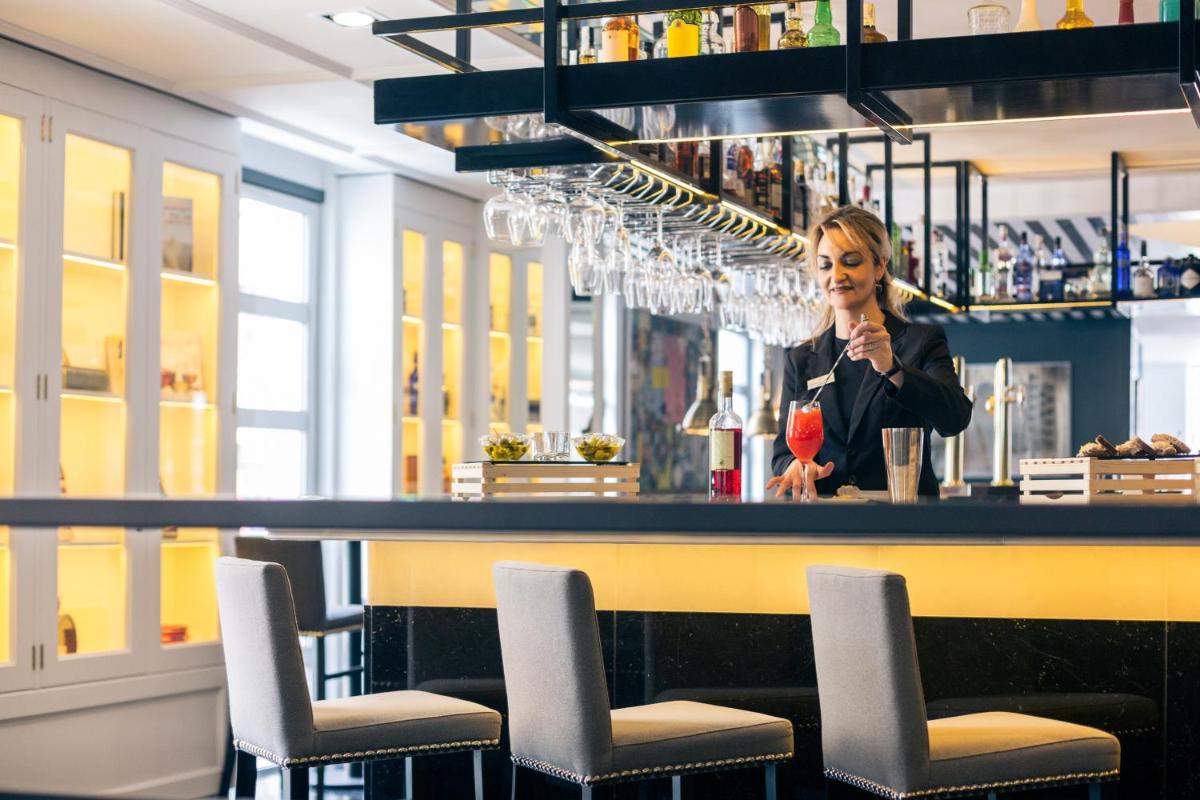 Bebidas en Hotel Mercure Jardines de Albia