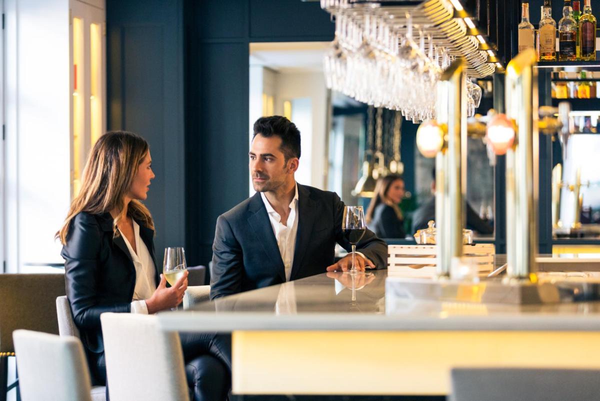Clientes alojados en Hotel Mercure Jardines de Albia