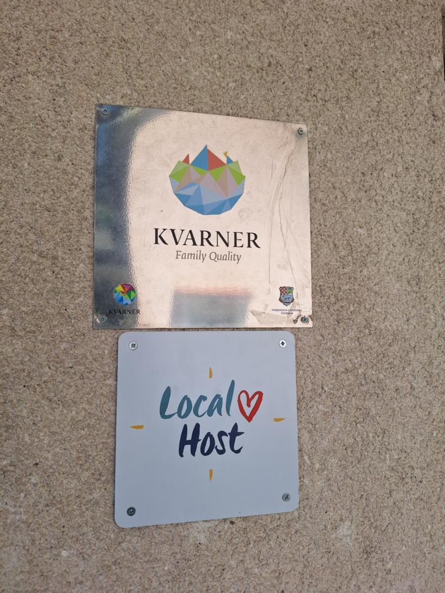 Guest House Surina - Housity