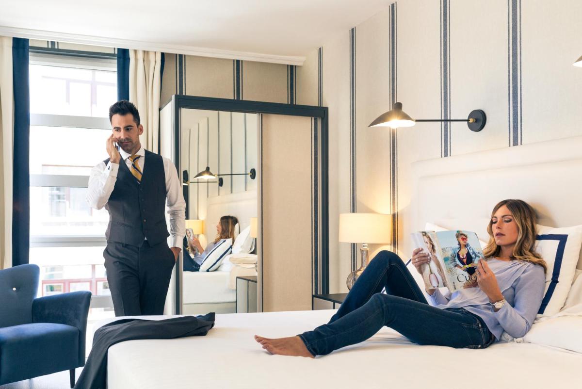 Clientes alojados en Hotel Mercure Jardines de Albia