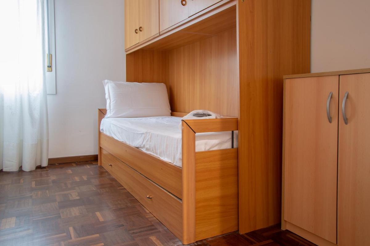 Family Place - Housity