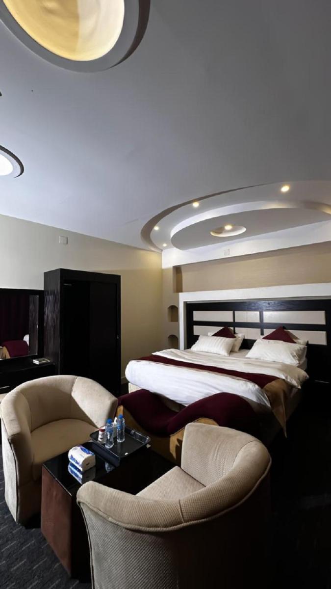 Al Majaridah Hotel - Housity