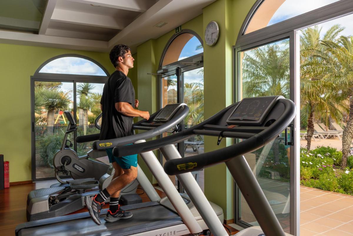 O centro de fitness e/ou as comodidades de fitness de Pestana Porto Santo Premium All Inclusive Beach & SPA Resort