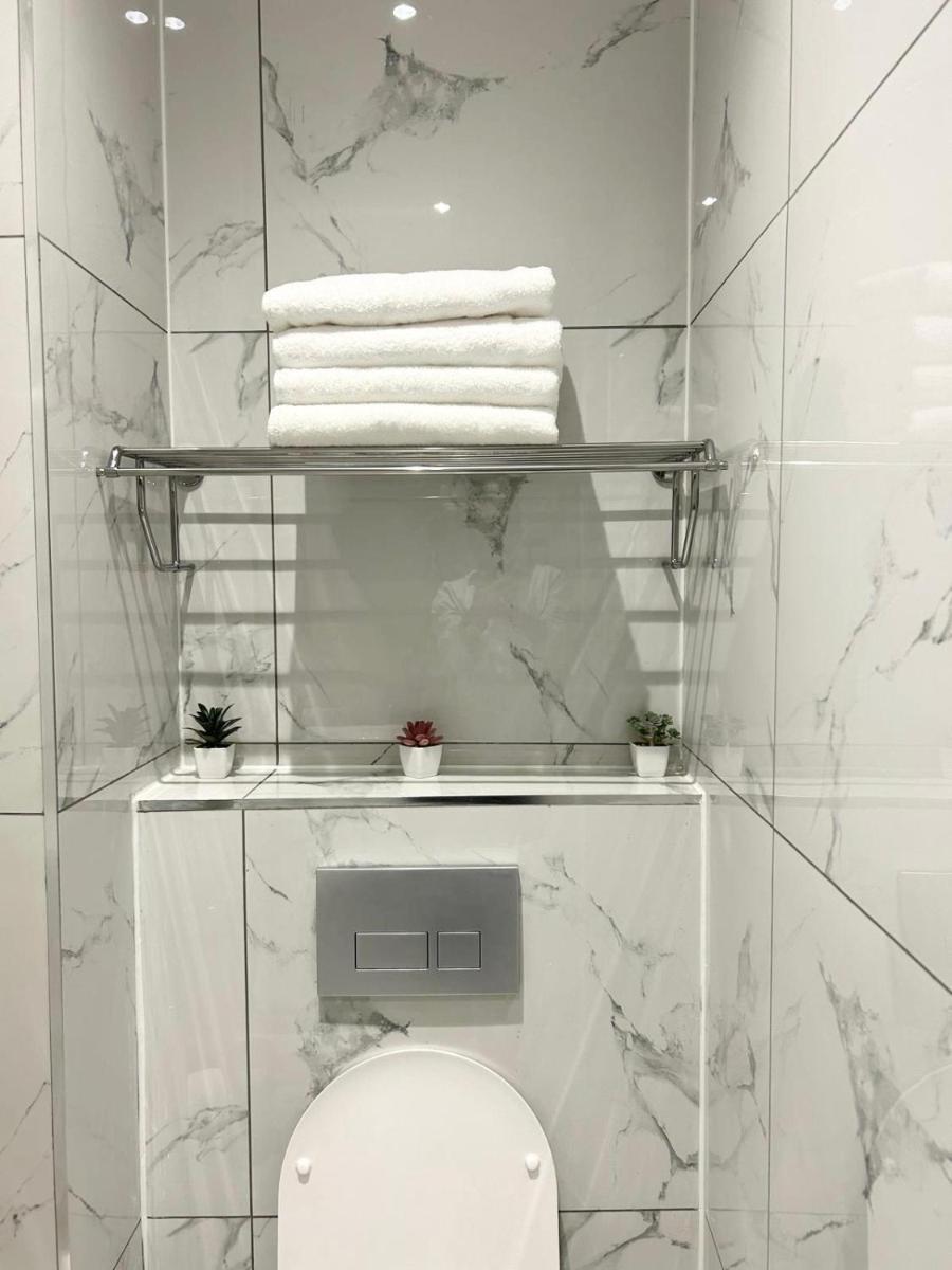 Finsbury Rose - Housity