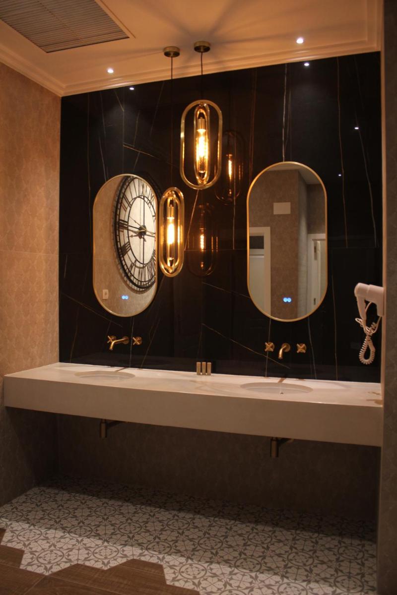 Un baño de Hotel Alicante Golf