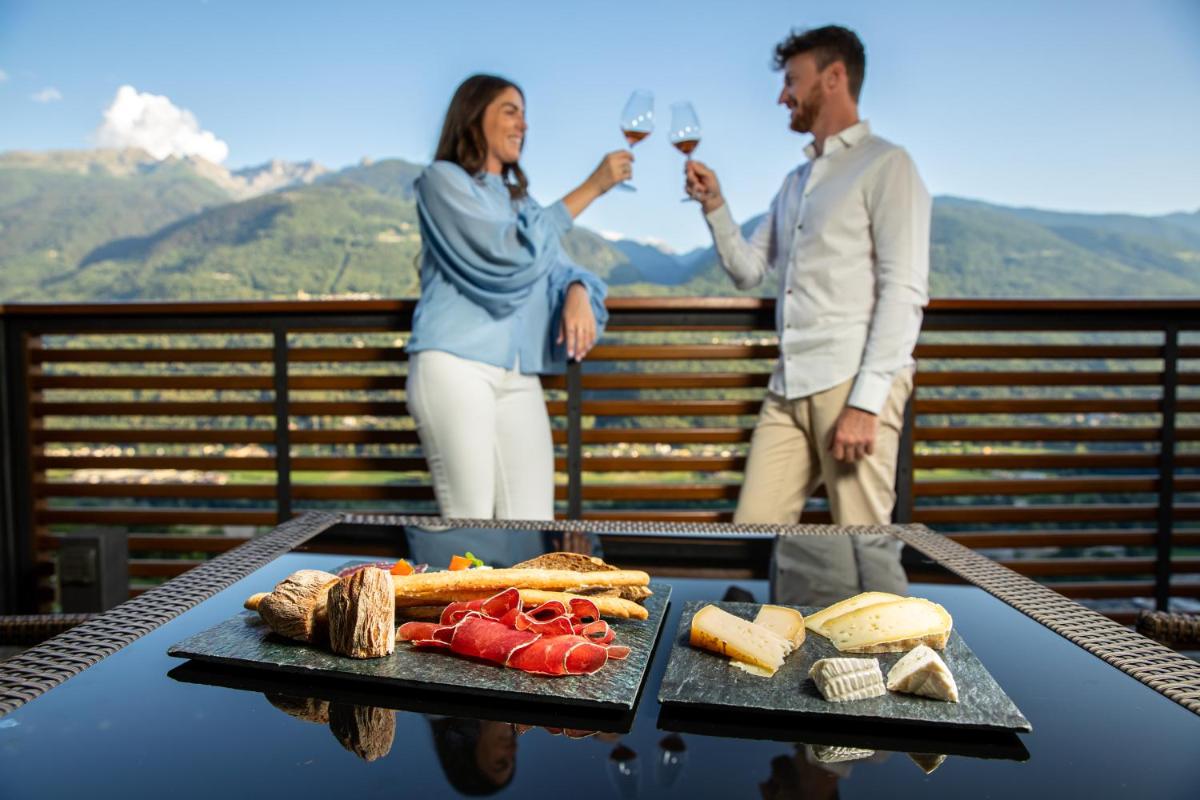 Wine Hotel Retici Balzi - Housity