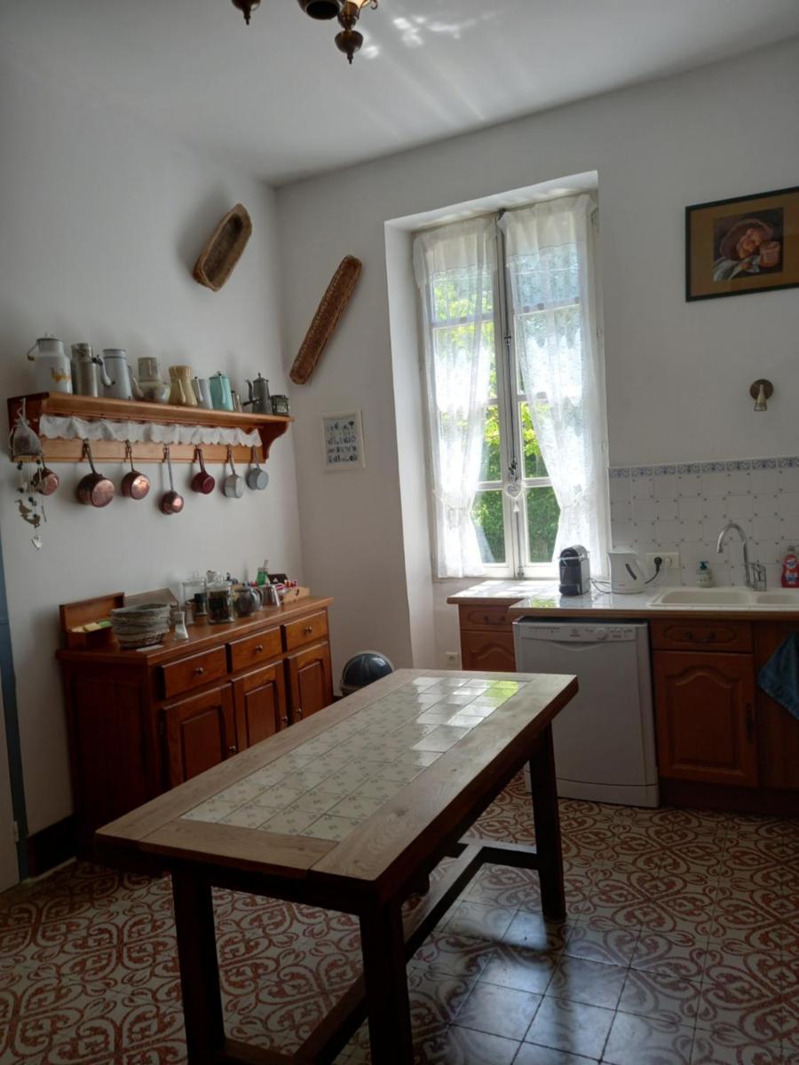 Les Cigales - Housity