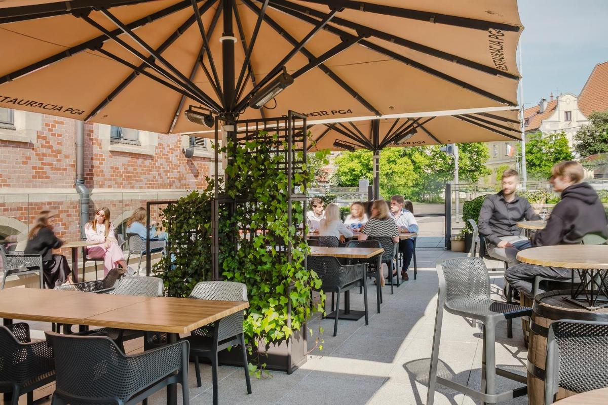 Craft Beer Central Hotel - Housity