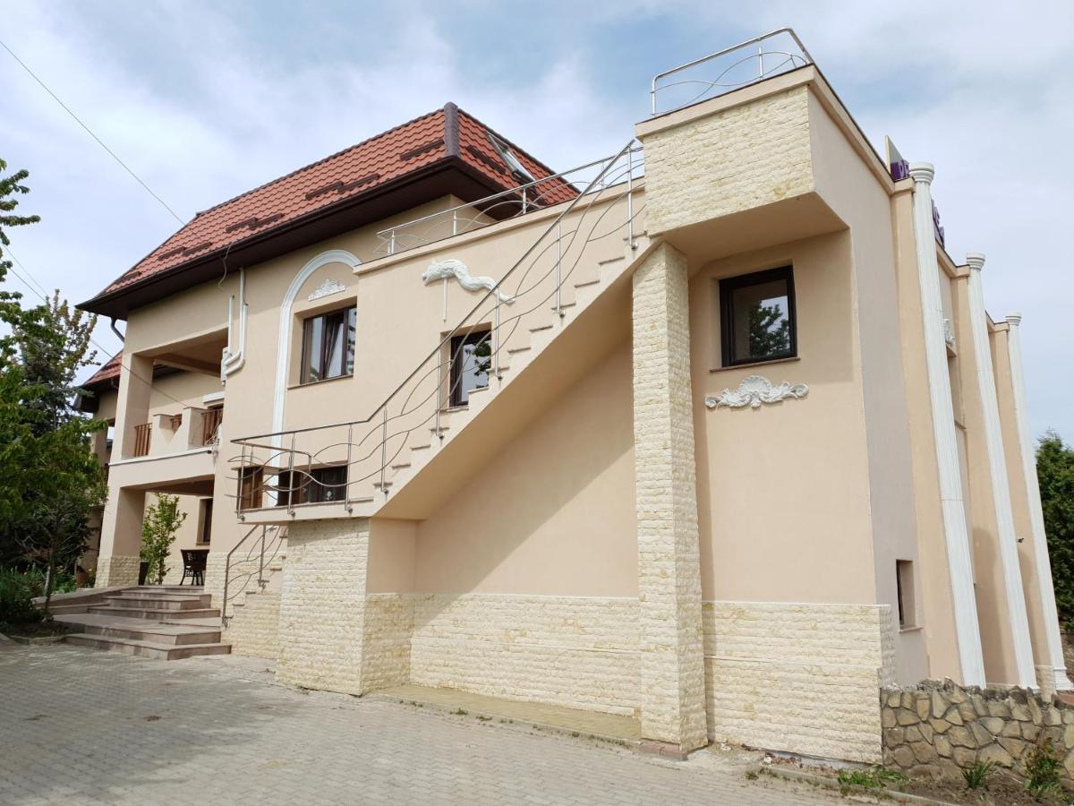 Leaganul Bucovinei Guest House - Housity